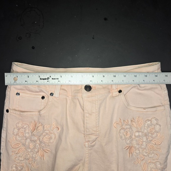 Eric Peach Floral Embroidered Denim Jeans Women Size 10 Pink Pastel Crop Stretch - Picture 4 of 8